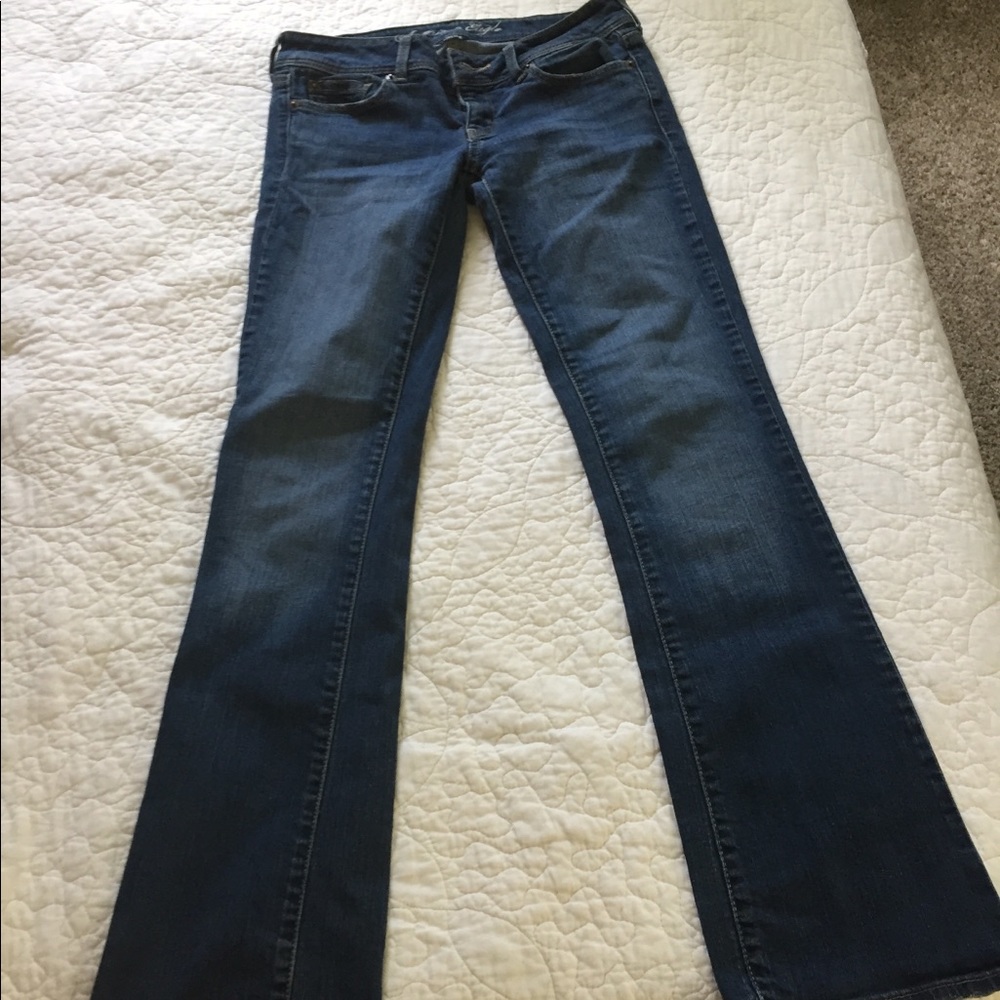 American Eagle slim bootcut size 2